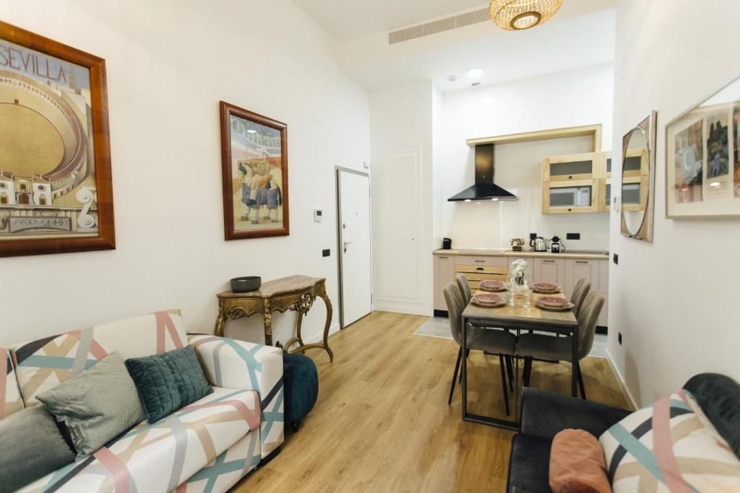 Modern With Seasonal Swimming Pool- 1Bd 1Bth- Goyeneta Lägenhet Sevilla Exteriör bild