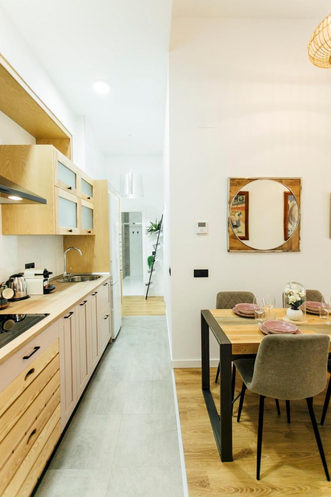 Modern With Seasonal Swimming Pool- 1Bd 1Bth- Goyeneta Lägenhet Sevilla Exteriör bild