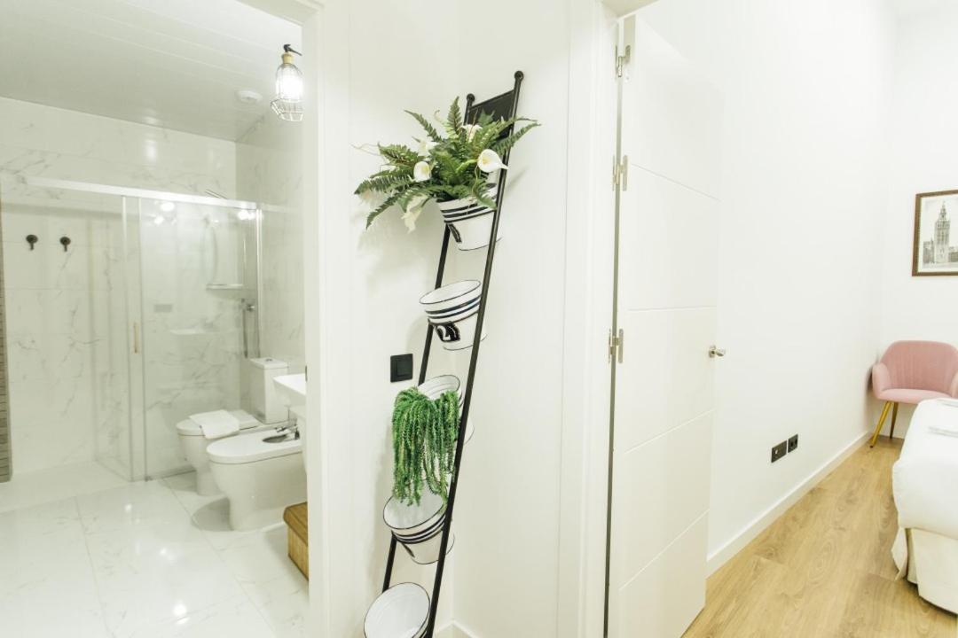 Modern With Seasonal Swimming Pool- 1Bd 1Bth- Goyeneta Lägenhet Sevilla Exteriör bild