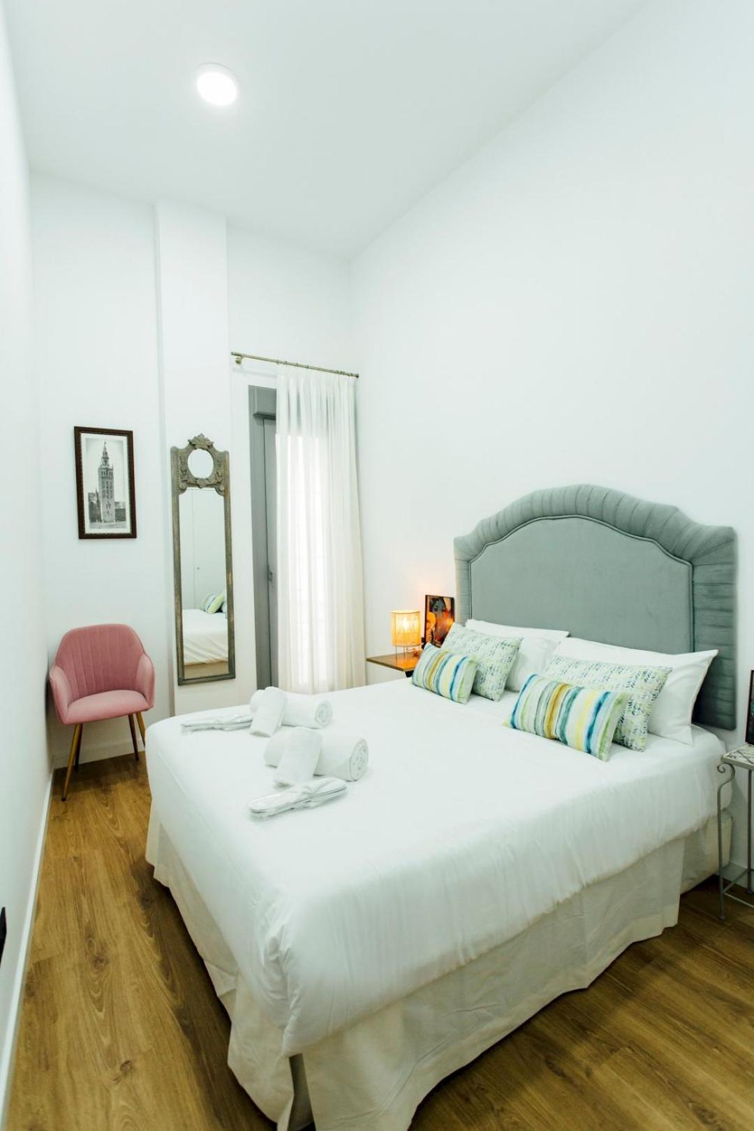 Modern With Seasonal Swimming Pool- 1Bd 1Bth- Goyeneta Lägenhet Sevilla Exteriör bild